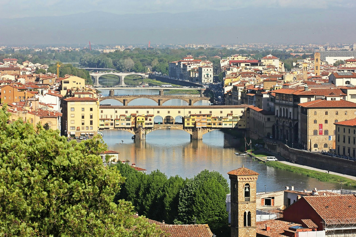 La città italiana dove l’arte contemporanea incontra palazzi storici e paesaggi eterni