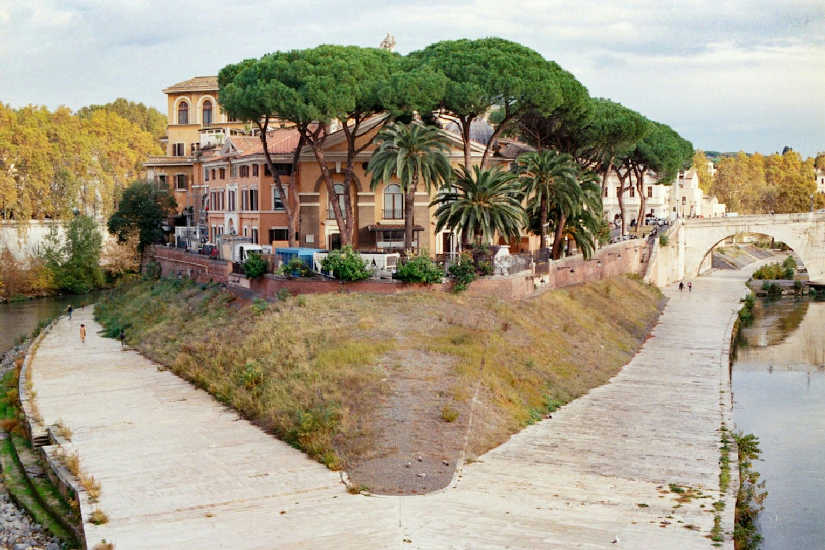 Isola Tiberina: un angolo nascosto accessibile a tutti senza costi, un vero tesoro da scoprire