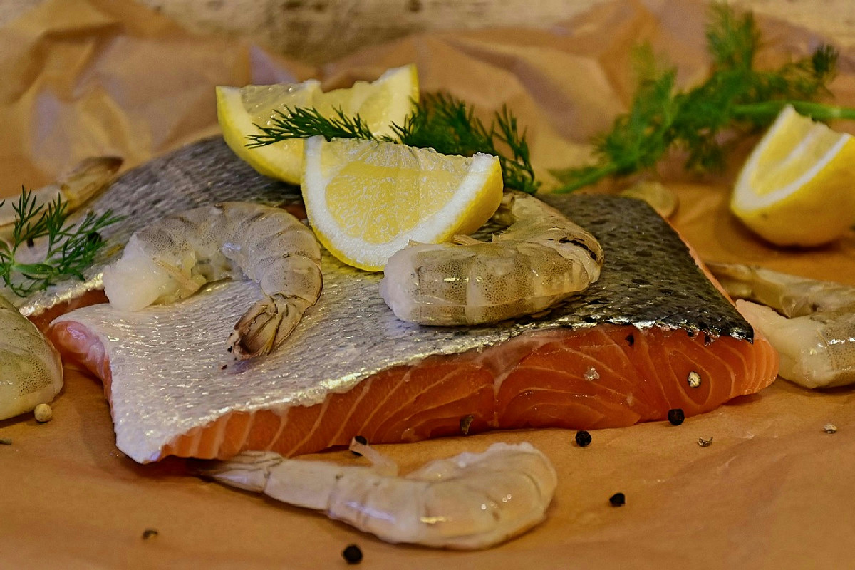 Gli italiani continuano a scegliere il pesce per Natale nonostante il rincaro del 20%