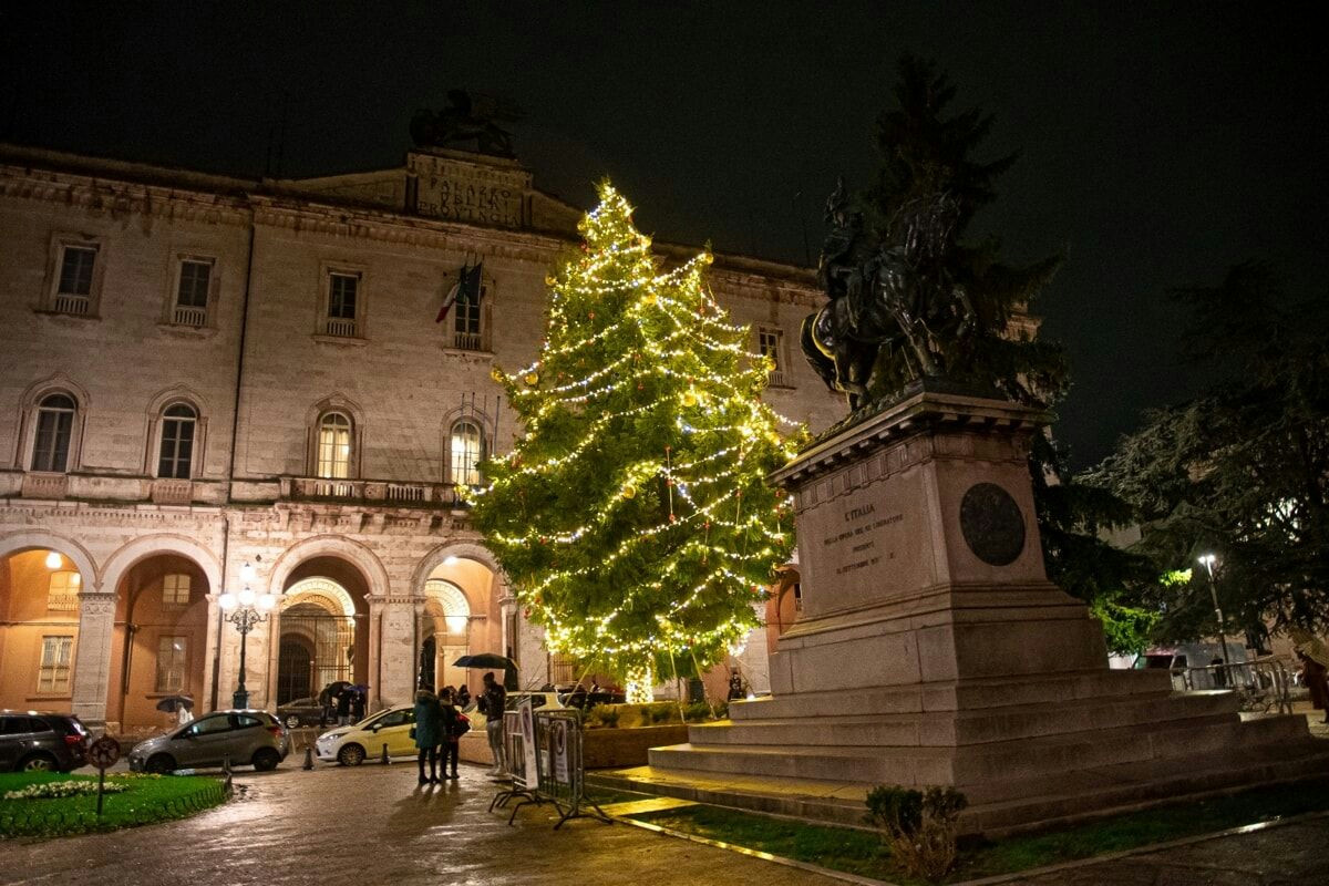 Natale in Umbria: dolci prelibatezze, concerti magici e luci che raccontano emozioni uniche