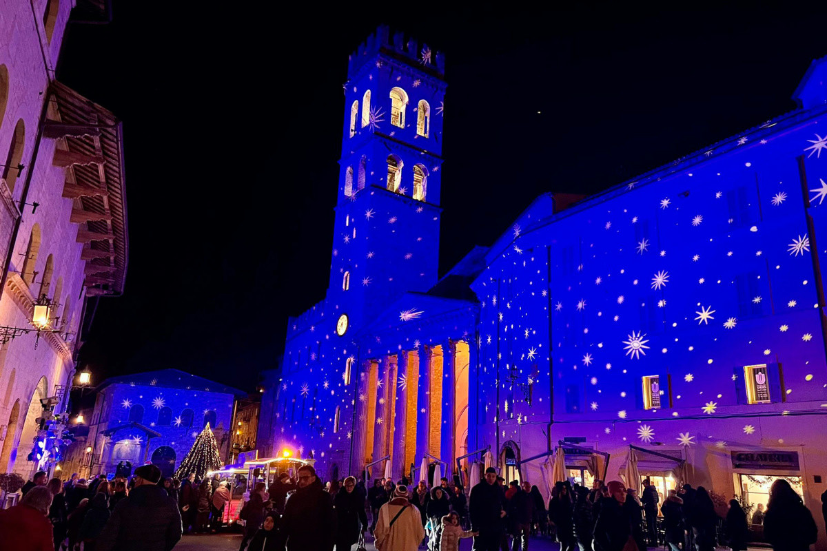Natale in Umbria: dolci prelibatezze, concerti magici e luci che raccontano emozioni uniche