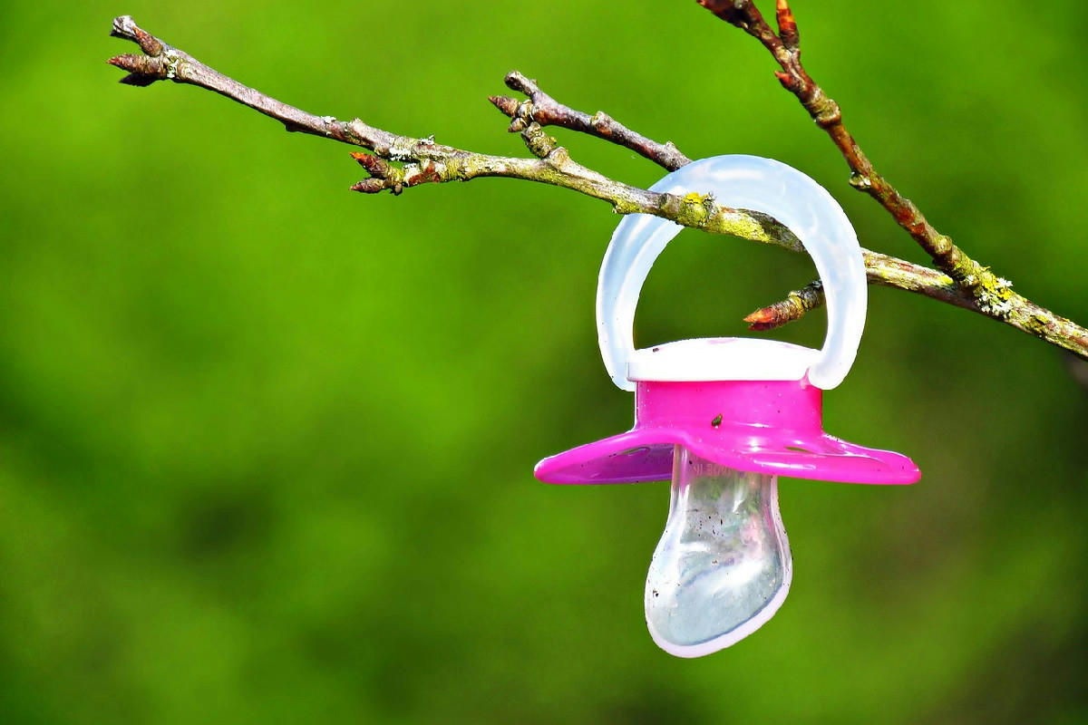 Viaggiare a Natale con bambini senza stress: consigli pratici per voli sereni e tranquilli