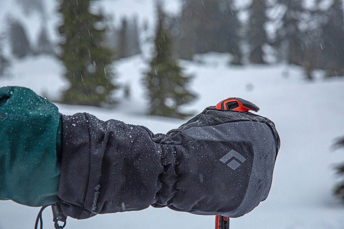 Freddo a mani e piedi: i consigli essenziali per affrontare il trekking invernale in sicurezza