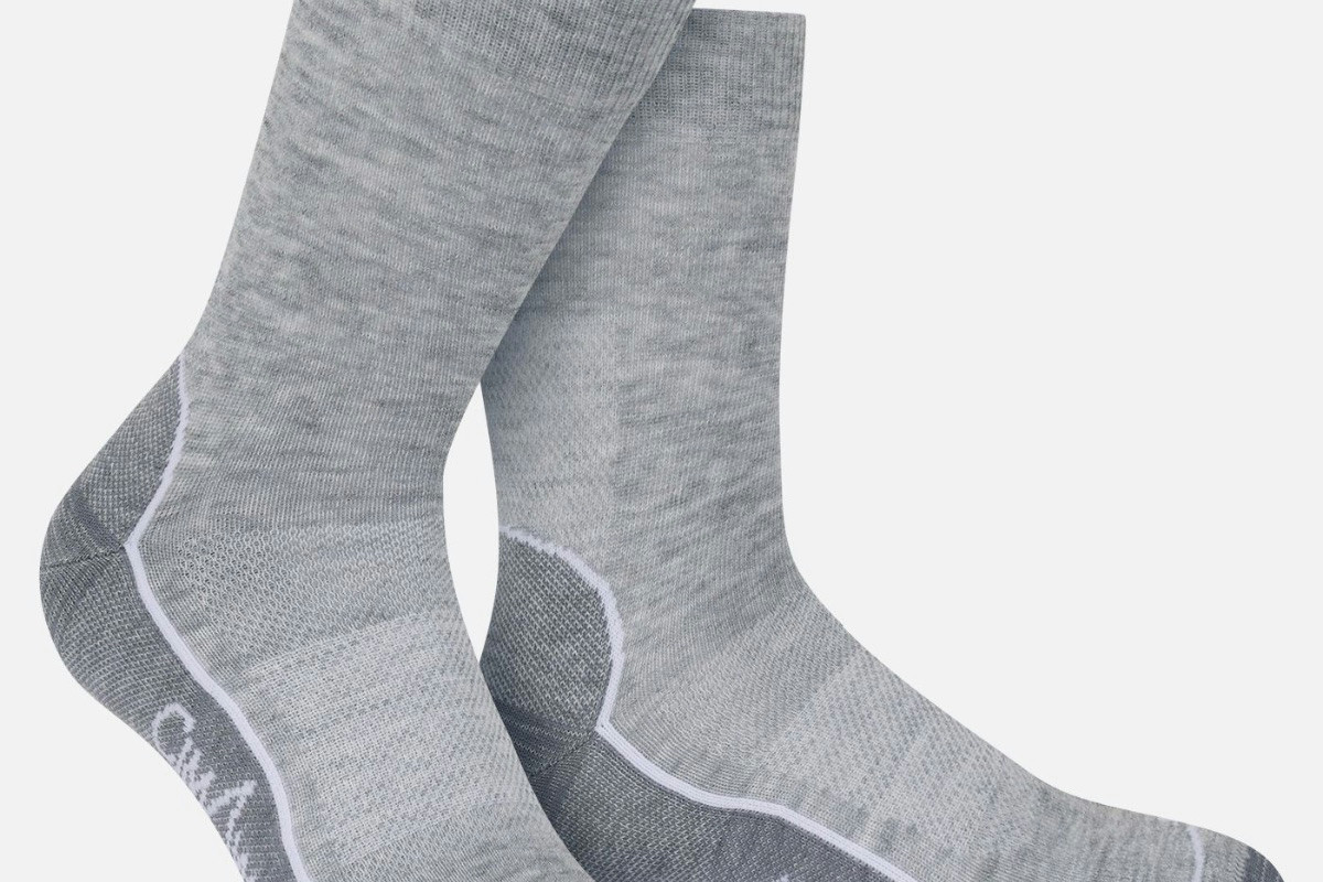 Guida completa alle calze perfette per affrontare sci, ciaspolate ed escursioni sulla neve