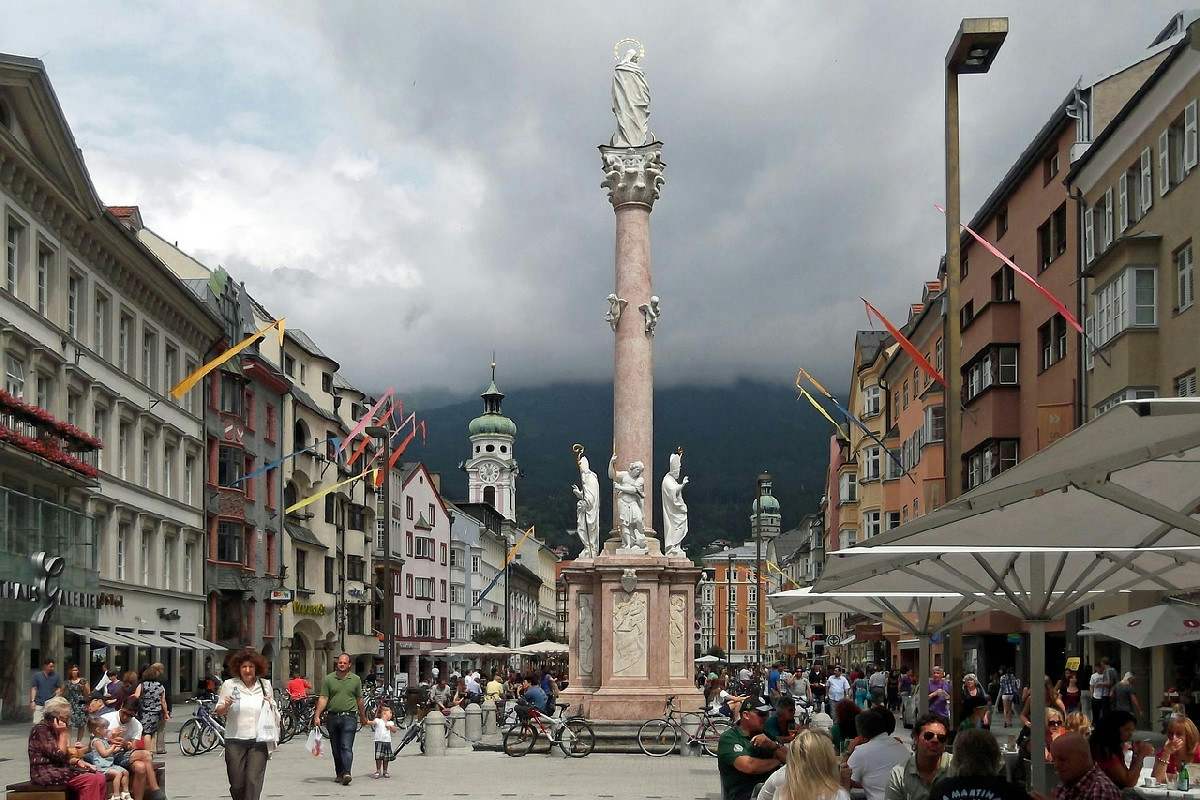 Alle porte di Innsbruck: un museo di cristallo con una collezione senza pari al mondo