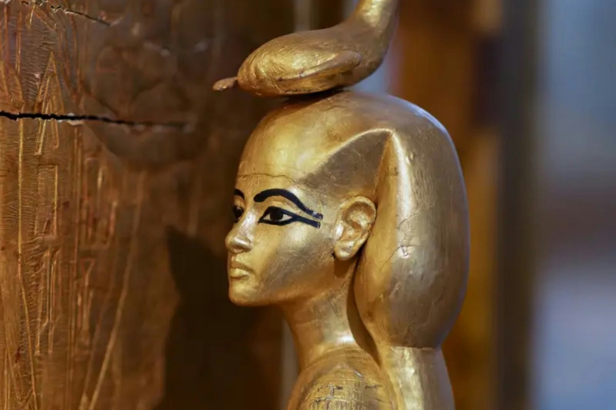 La scoperta di 225 statuette riaccende l’interesse sul faraone ignoto dal 1946